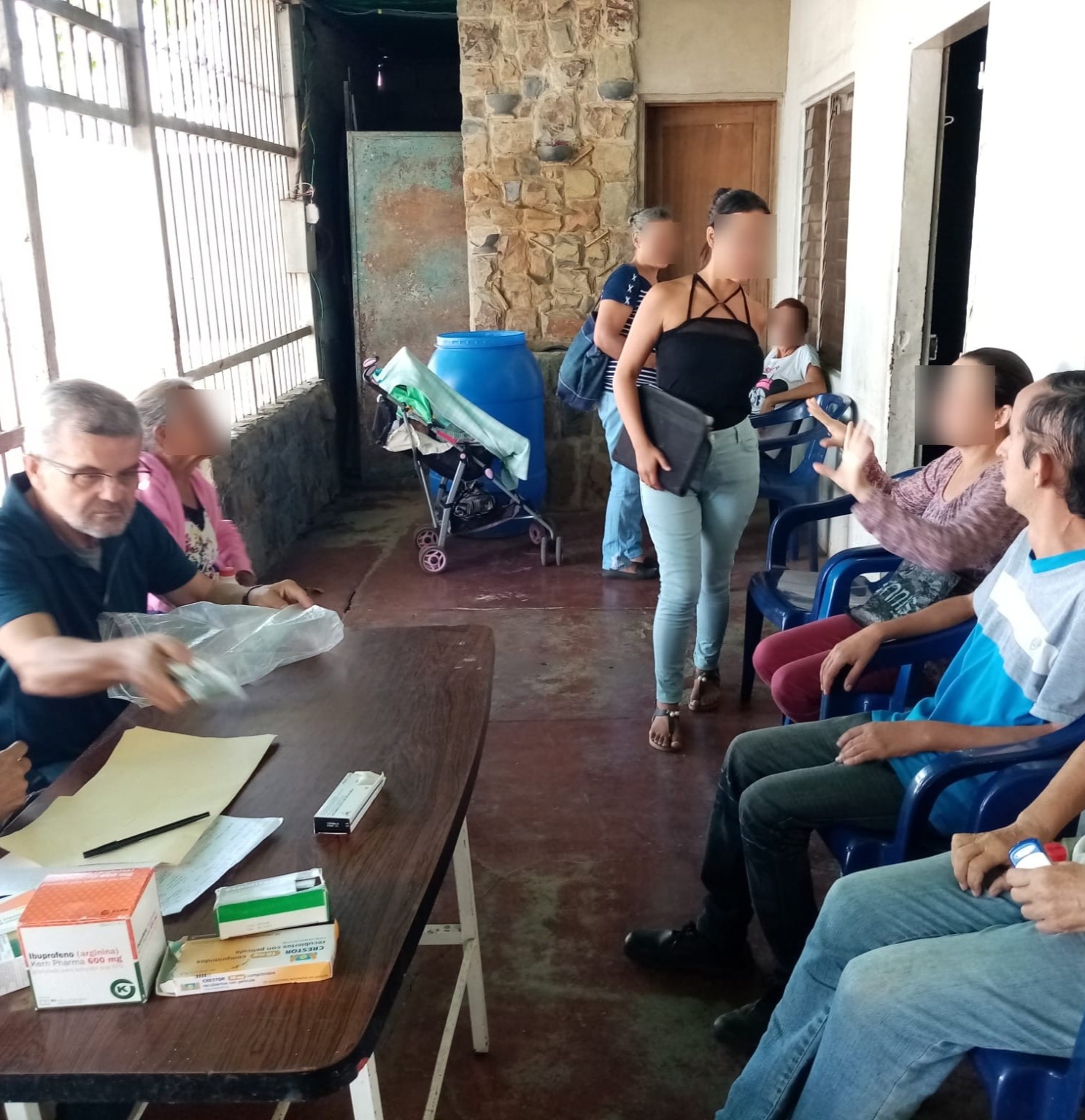 Proyecto de ayuda con medicinas en Venezuela